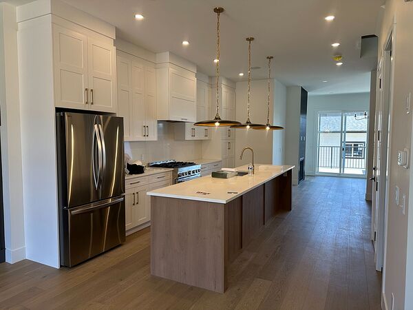 Calgary 3 bedrooms Duplex for rent. Property photo: 738893-3