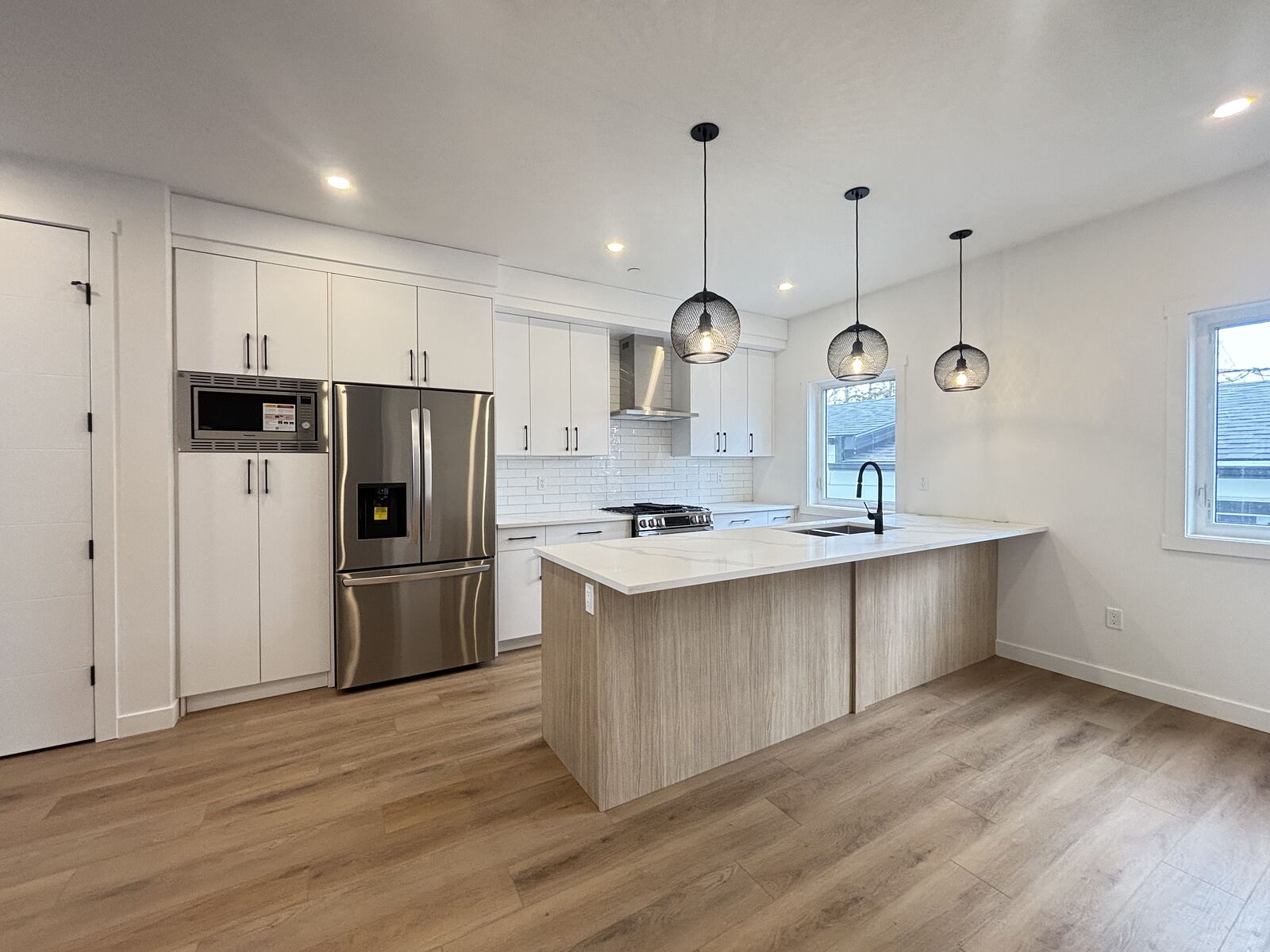 Calgary 2 bedrooms Townhouse for rent. Property photo: 738906-1