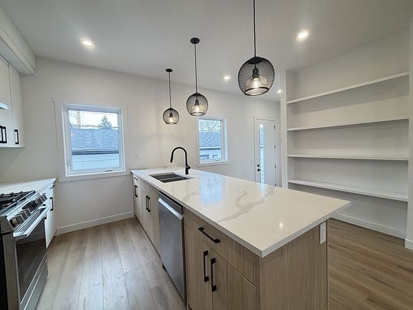Calgary 2 bedrooms Townhouse for rent. Property photo: 738906-2