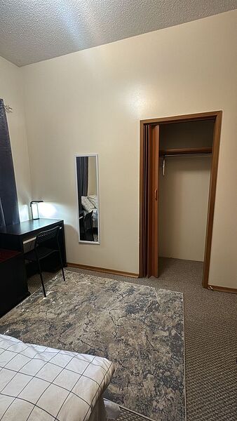 Calgary 1 bedroom Room For Rent for rent. Property photo: 738933-3
