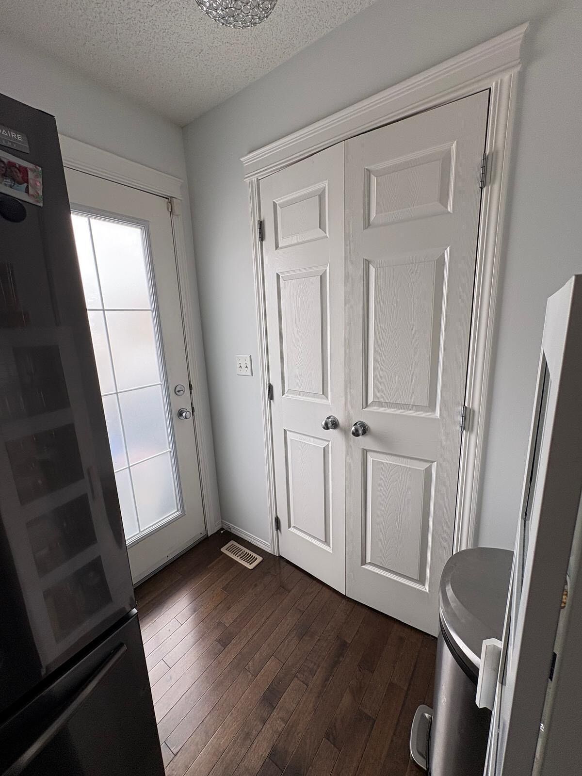 Calgary 4 bedrooms Townhouse for rent. Property photo: 738962-1