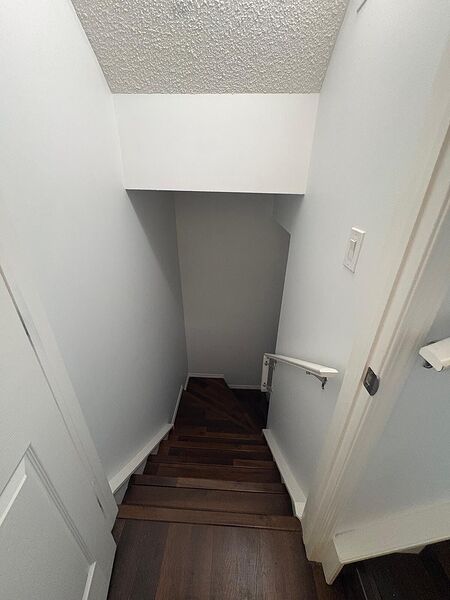 Calgary 4 bedrooms Townhouse for rent. Property photo: 738962-3