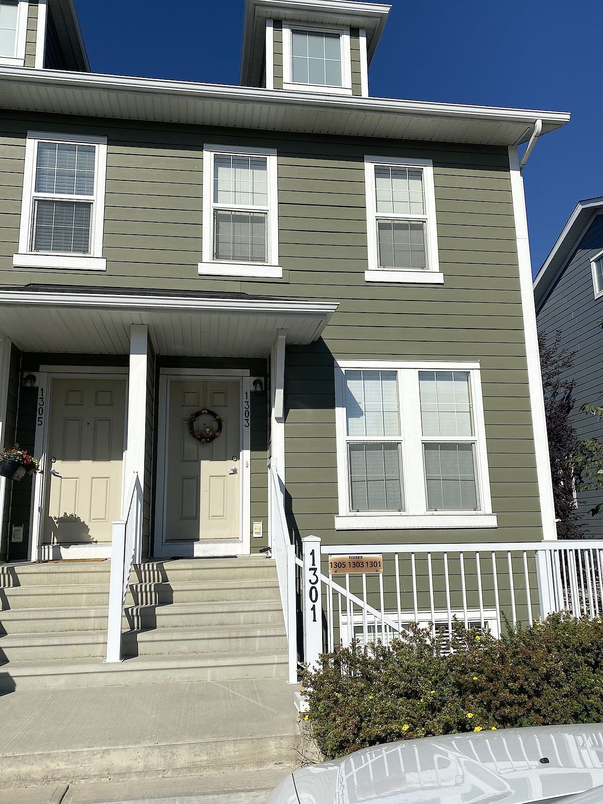 Calgary 2 bedrooms Townhouse for rent. Property photo: 738989-1