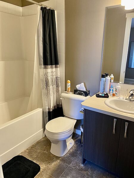 Calgary 2 bedrooms Townhouse for rent. Property photo: 738989-2