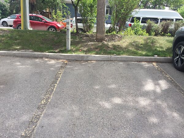 Calgary  bedrooms Parking Spot for rent. Property photo: 738993-2