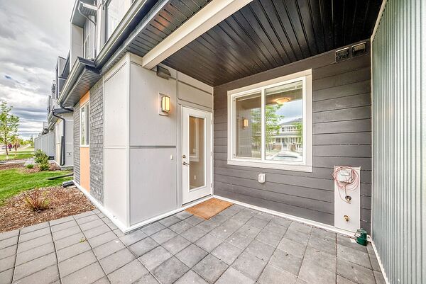 Calgary 1 bedroom Townhouse for rent. Property photo: 739087-3