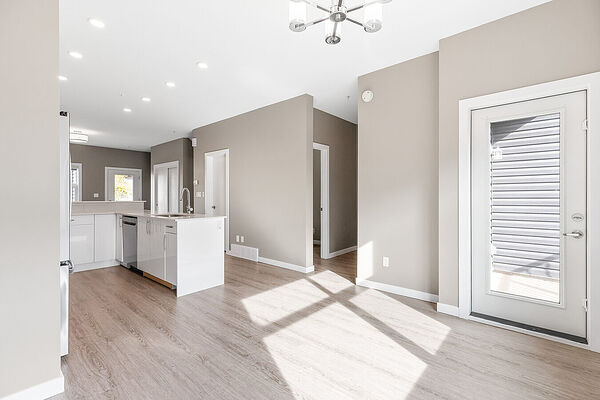 Edmonton 3 bedrooms Townhouse for rent. Property photo: 739096-3