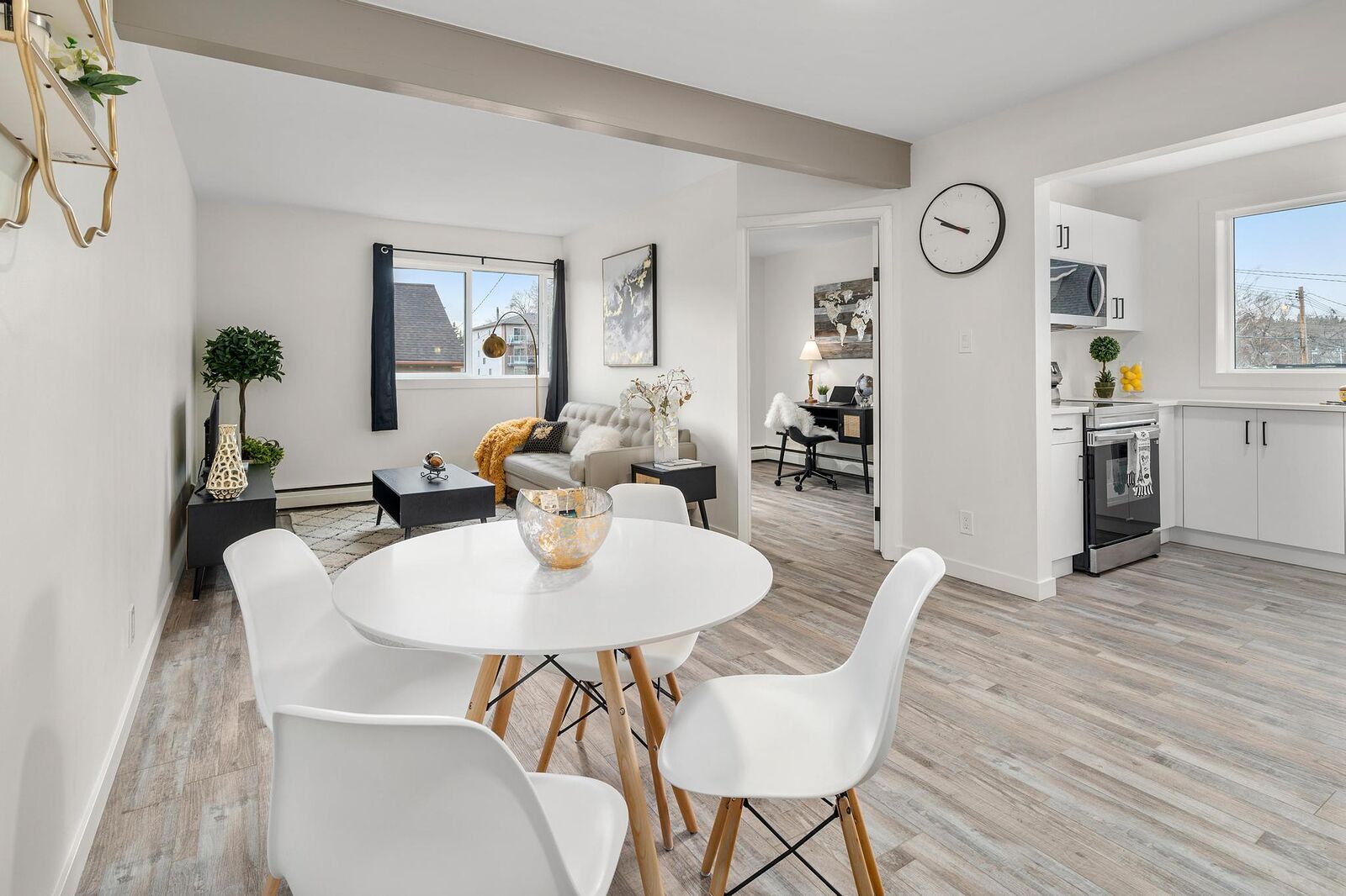 Calgary 2 bedrooms Apartment for rent. Property photo: 739231-1