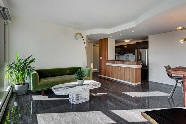 Calgary 2 bedrooms Condo Unit for rent. Property photo: 739269-2