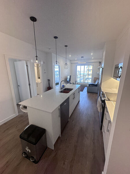 Calgary 3 bedrooms Condo Unit for rent. Property photo: 739311-3