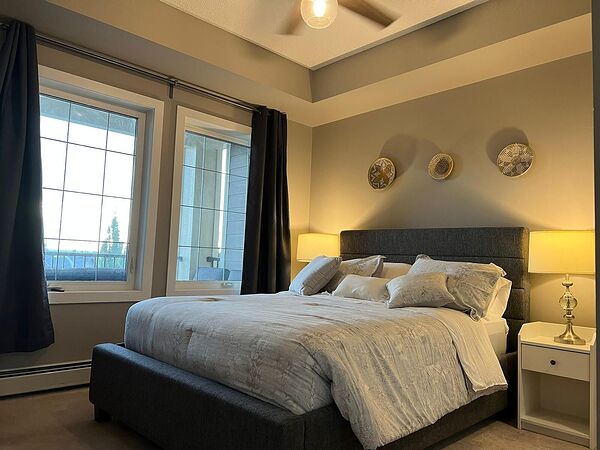 Calgary 2 bedrooms Condo Unit for rent. Property photo: 739340-2