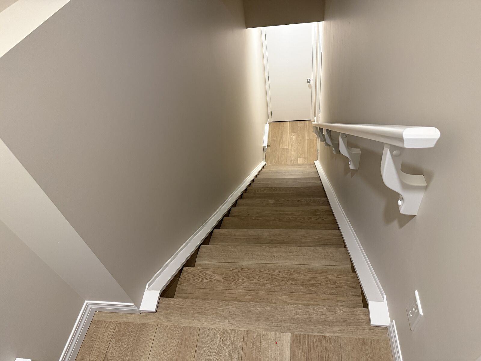 Calgary 2 bedrooms Basement for rent. Property photo: 739467-1