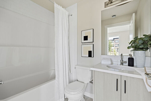 Calgary 1 bedroom Townhouse for rent. Property photo: 739468-3