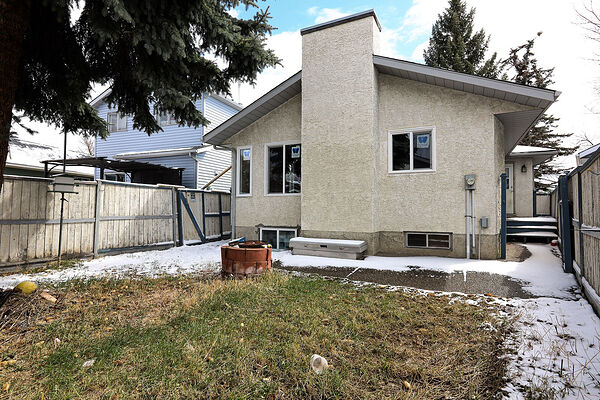 Calgary 3 bedrooms Basement for rent. Property photo: 739593-2