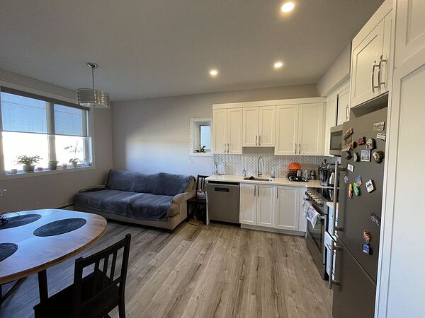 Calgary 2 bedrooms Condo Unit for rent. Property photo: 739661-3