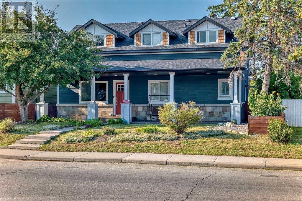 Calgary 4 bedrooms House for rent. Property photo: 739773-1