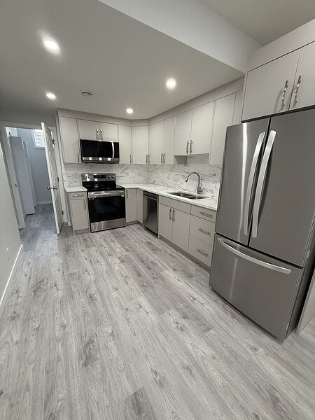 Calgary 2 bedrooms Basement for rent. Property photo: 739806-2