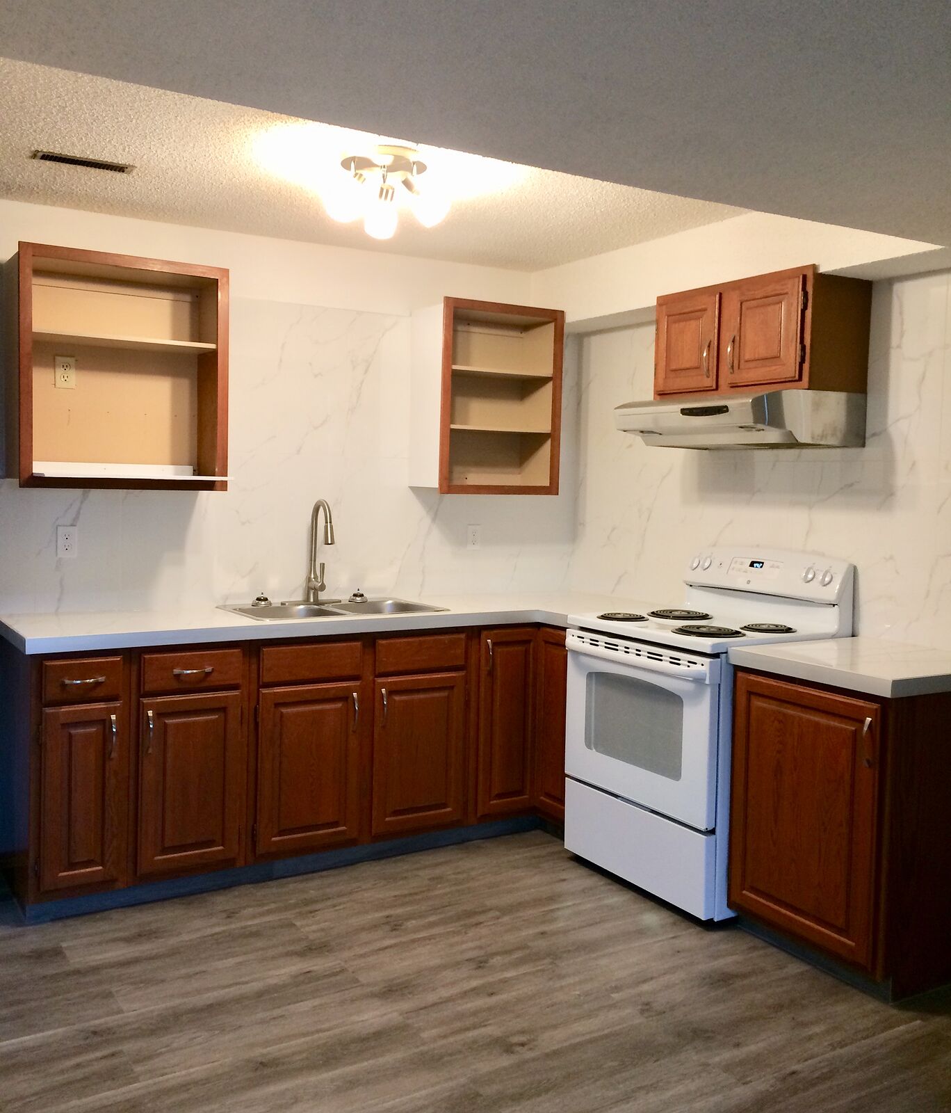 Calgary 2 bedrooms Basement for rent. Property photo: 739981-1
