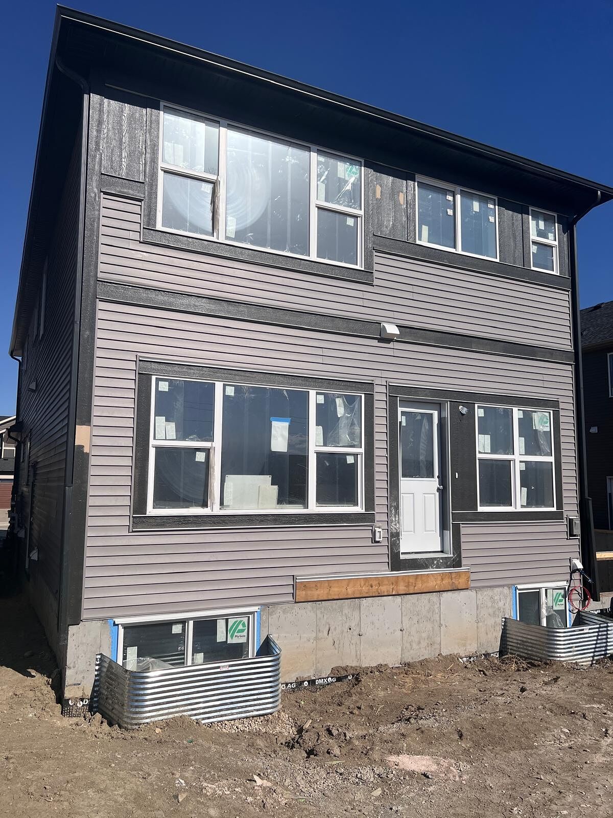 Calgary 2 bedrooms Basement for rent. Property photo: 740086-1