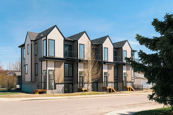 Calgary 3 bedrooms Townhouse for rent. Property photo: 740434-2