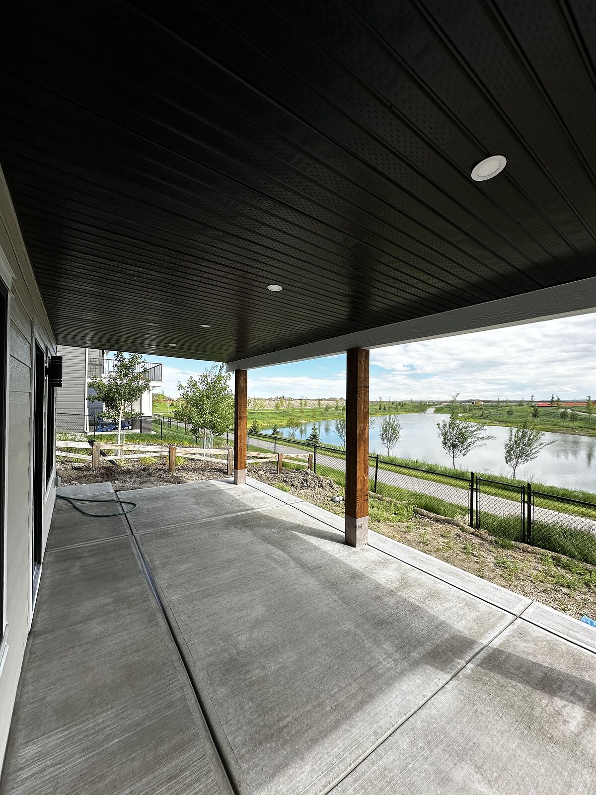 Calgary 2 bedrooms Basement for rent. Property photo: 740515-1