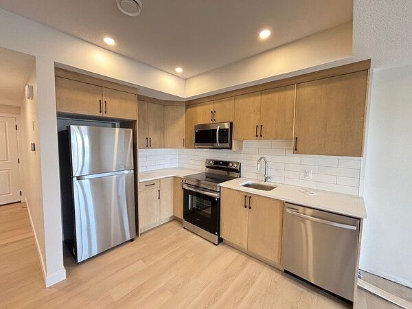 Calgary 2 bedrooms Basement for rent. Property photo: 740515-3