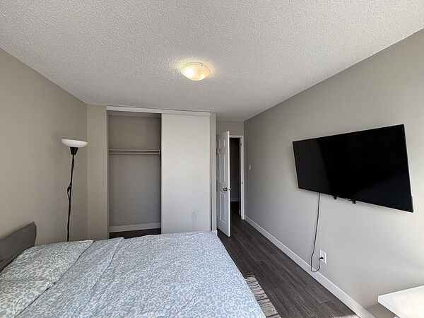 Calgary 1 bedroom Room For Rent for rent. Property photo: 740526-3