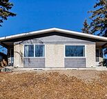 Renovated Bright 2 Bed Legal Basement Suite, Feels Like Main Floor, Dalhousie