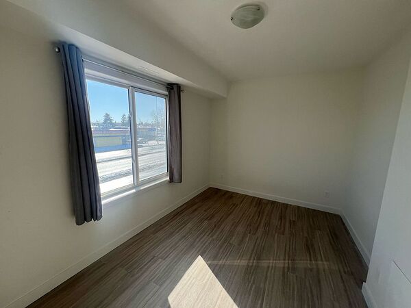 Calgary 1 bedroom Condo Unit for rent. Property photo: 740596-2