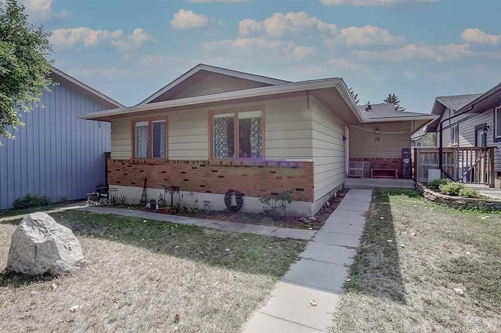 Calgary 3 bedrooms House for rent. Property photo: 740799-1