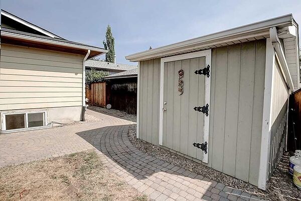 Calgary 3 bedrooms House for rent. Property photo: 740799-3