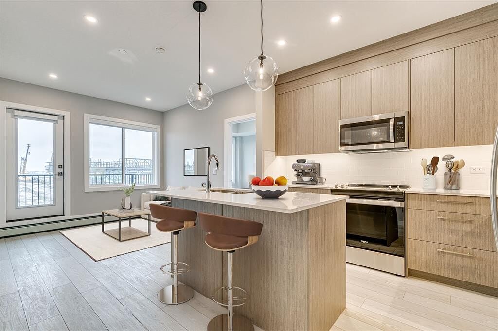 Chestermere 2 + Den bedrooms Condo Unit for rent. Property photo: 740863-1