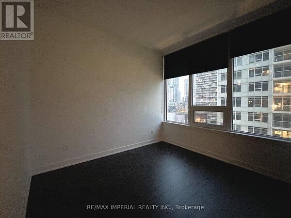 Toronto 3 bedrooms Apartment for rent. Property photo: 741080-3