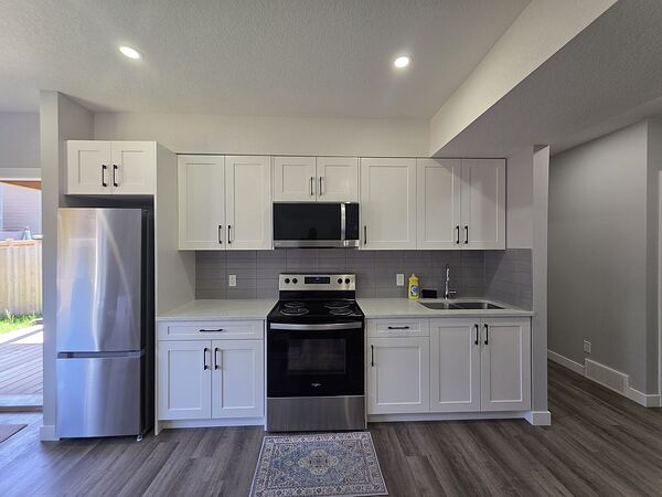 Calgary 1 + Den bedrooms Basement for rent. Property photo: 741126-2