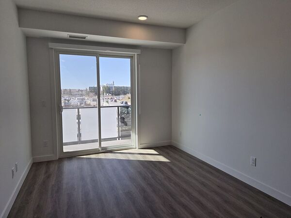 Calgary 1 bedroom Condo Unit for rent. Property photo: 741201-2