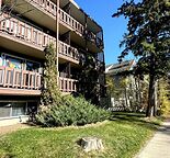 Newly Renovated! Charming 1 Bedroom Apartment in Crescent Heights with City View