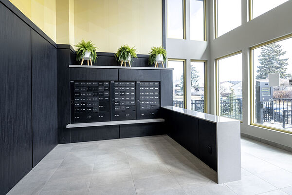 Calgary 2 bedrooms Condo Unit for rent. Property photo: 741391-3