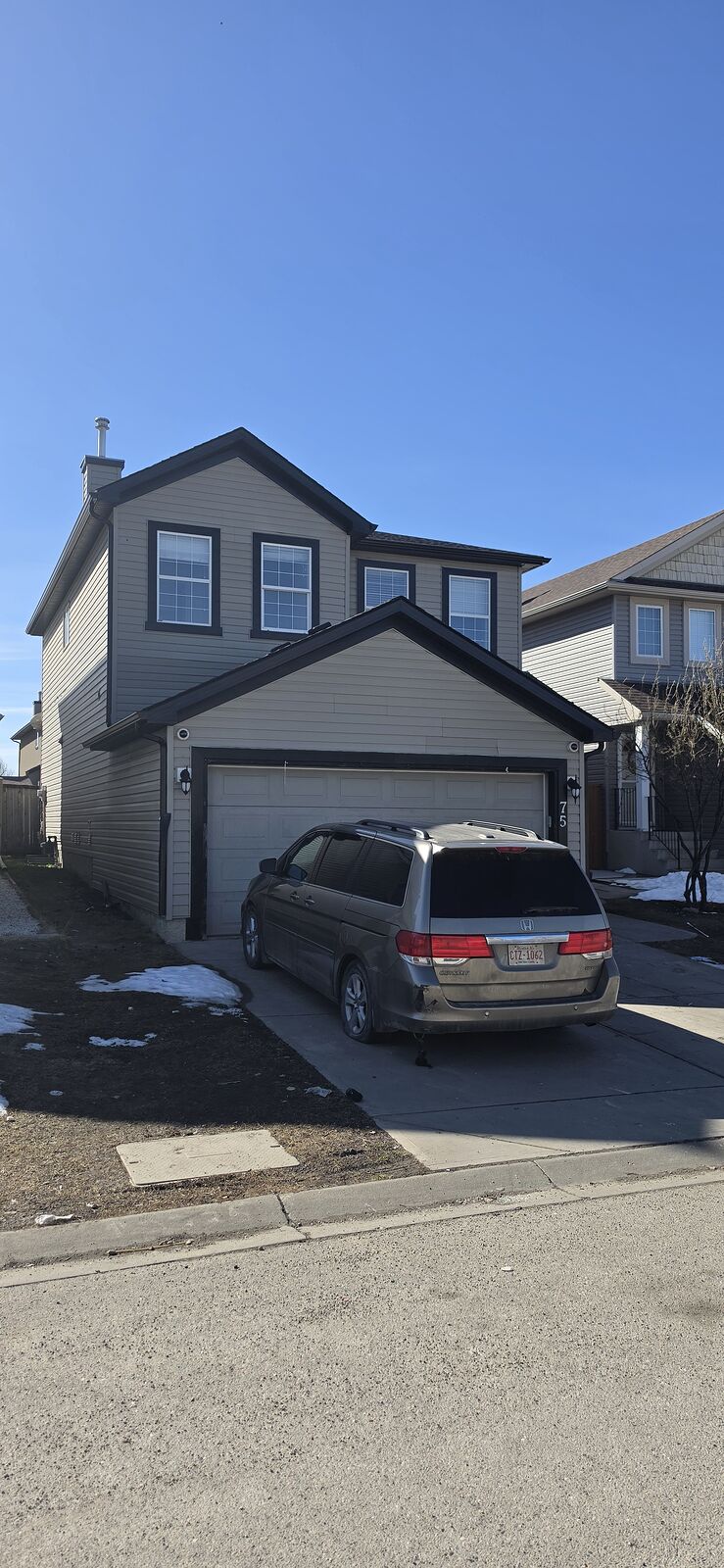 Calgary 3 bedrooms House for rent. Property photo: 741408-1