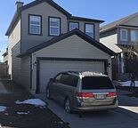 ? For Rent – Spacious Family Home in Martindale!