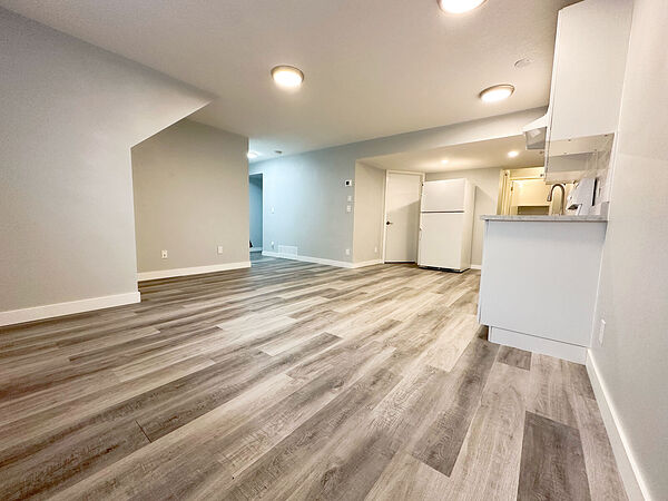 Calgary 2 bedrooms Basement for rent. Property photo: 741440-3
