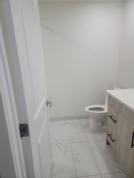 Calgary 2 bedrooms Basement for rent. Property photo: 741479-2
