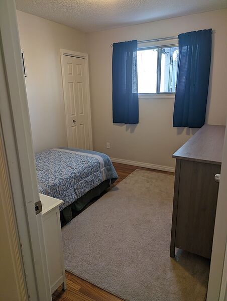 Calgary 1 bedroom Room For Rent for rent. Property photo: 741641-3
