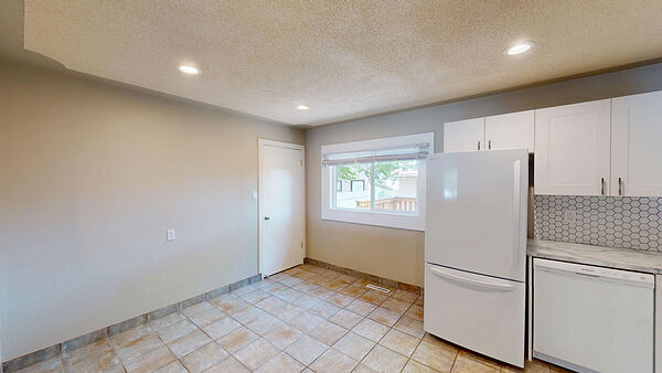 Calgary 3 bedrooms Duplex for rent. Property photo: 741649-3