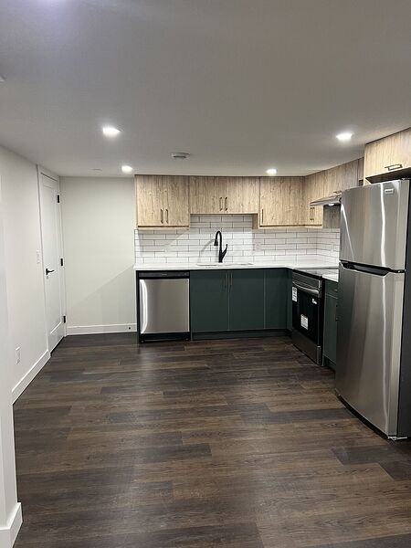 Calgary 2 bedrooms Basement for rent. Property photo: 741678-3