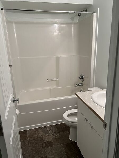 Edmonton 1 bedroom House for rent. Property photo: 741717-2