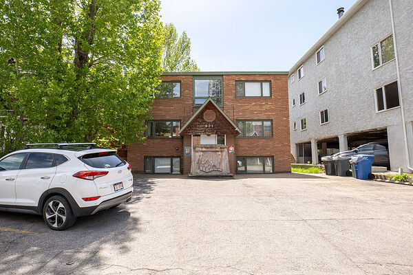 Calgary 1 bedroom Condo Unit for rent. Property photo: 741907-3