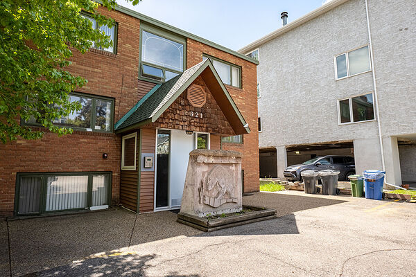 Calgary 1 bedroom Condo Unit for rent. Property photo: 741907-2