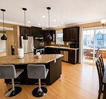 Spacious 4 Bed / 2 Bath Duplex in Mount Pleasant – Minutes to SAIT