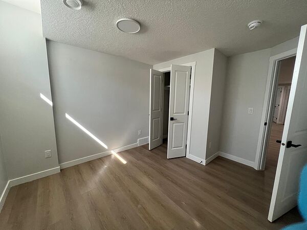 Calgary 1 + Den bedrooms Basement for rent. Property photo: 741986-3