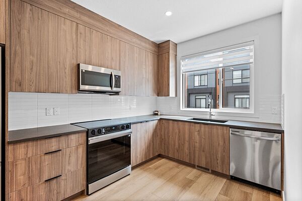 Calgary 2 bedrooms Townhouse for rent. Property photo: 742029-3